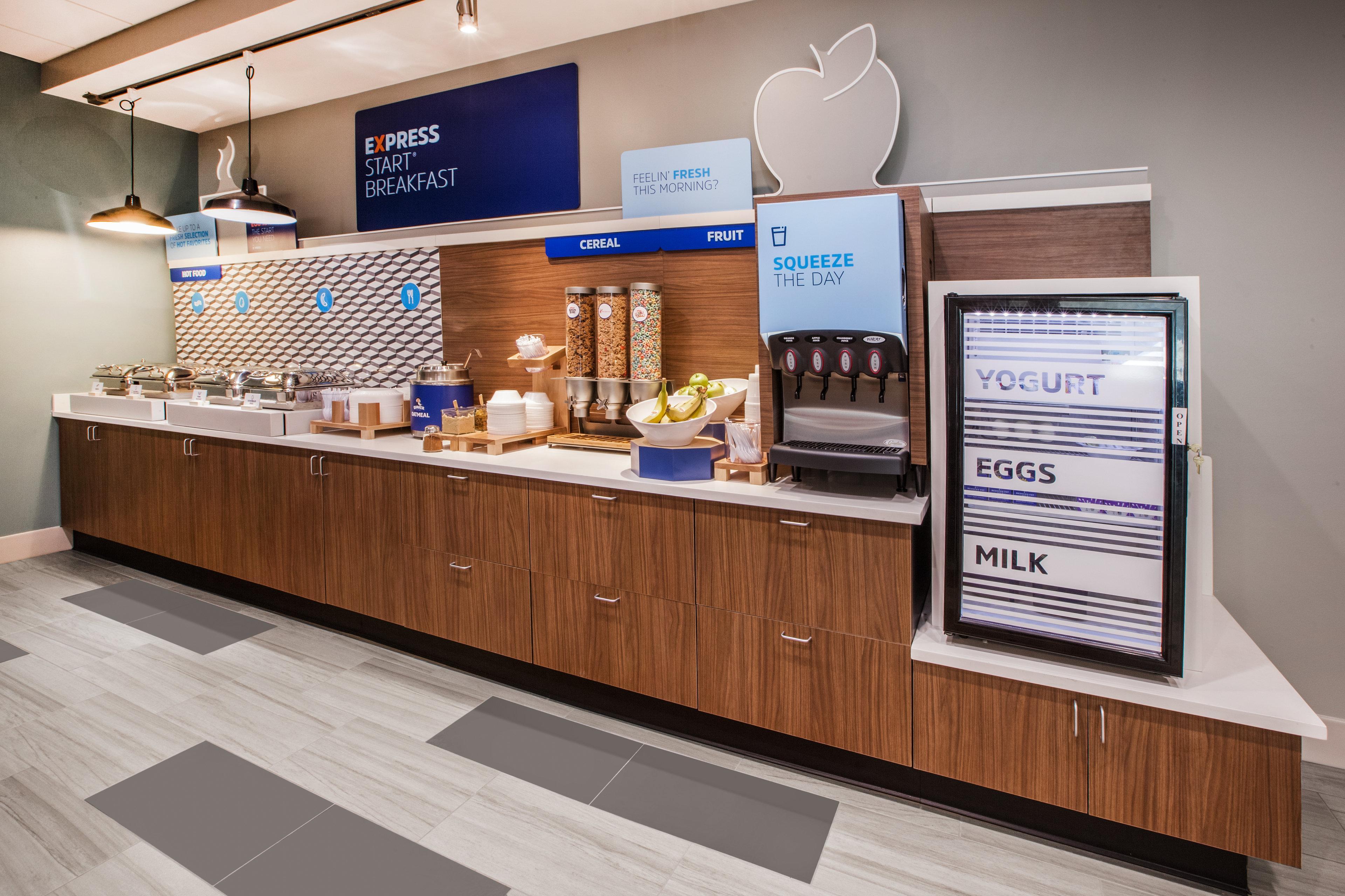 Holiday Inn Express & Suites - Commerce By Ihg Eksteriør billede